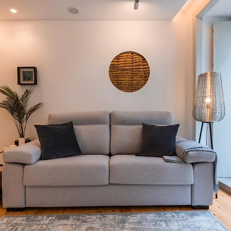 Condessa Ii By Innkeeper *