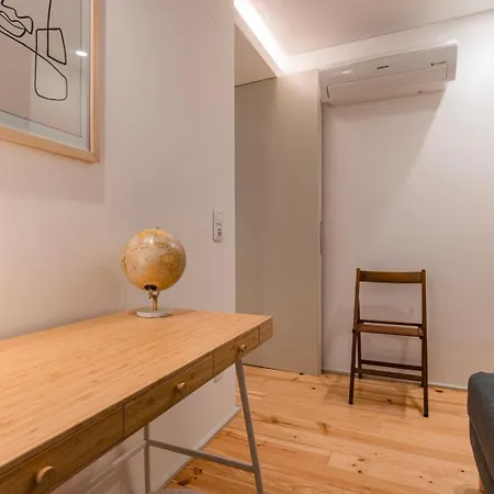 Condessa Ii By Innkeeper